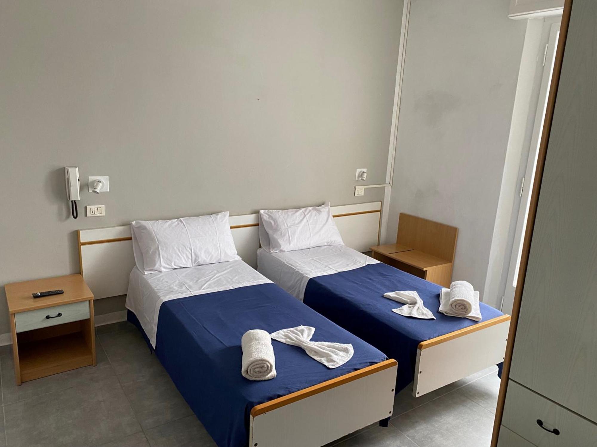 Hotel Piccari Nuova Gestione Rimini Exterior photo