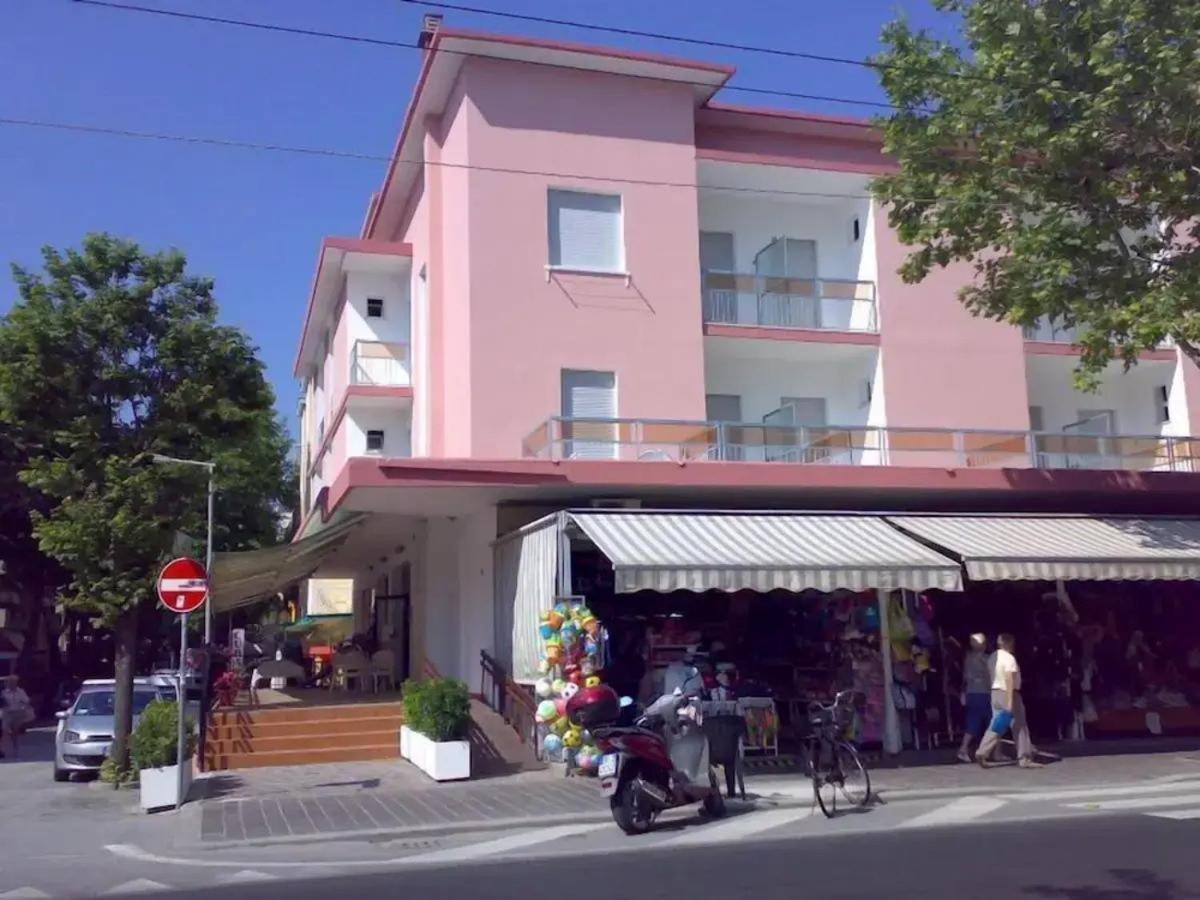 Hotel Piccari Nuova Gestione Rimini Exterior photo
