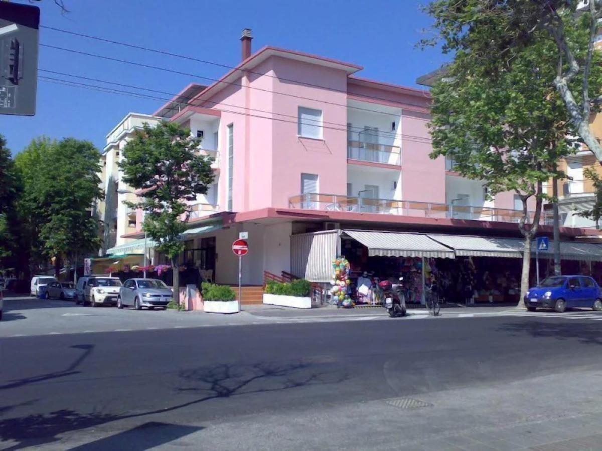 Hotel Piccari Nuova Gestione Rimini Exterior photo