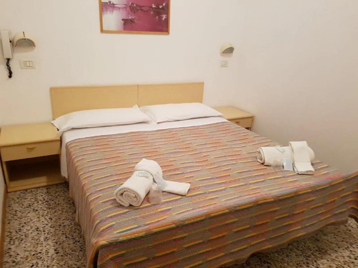 Hotel Piccari Nuova Gestione Rimini Exterior photo